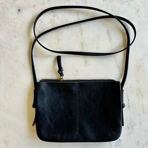 Madewell - The Knotted Crossbody Bag in black leather